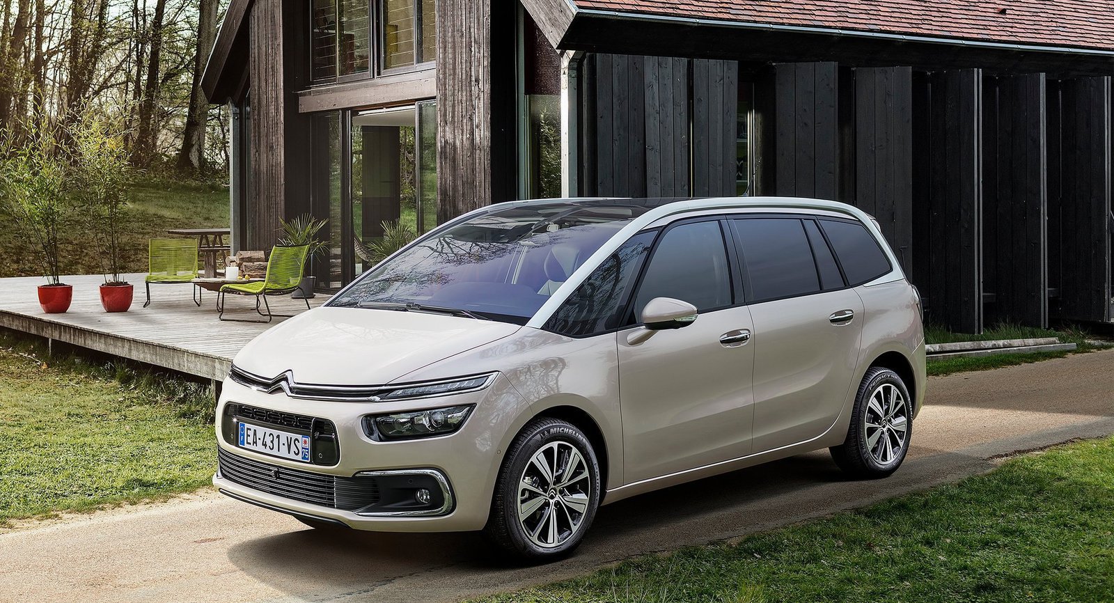 Citroen C4 Grand Picasso (Ситроен Ц4 Гранд Пикассо) 2017 года - фото новой  модели, комплектации и цены, технические характеристики